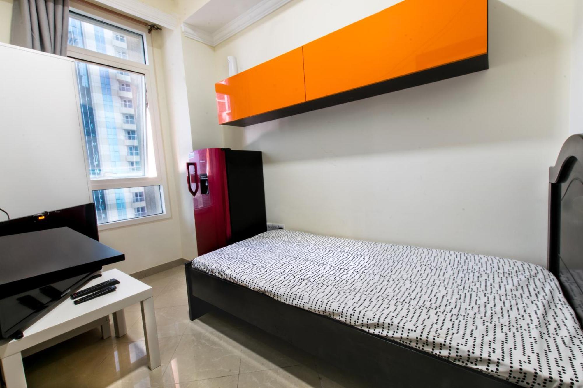 Nice Single Rooms For "Girls" Only In Dubai, Marina エクステリア 写真