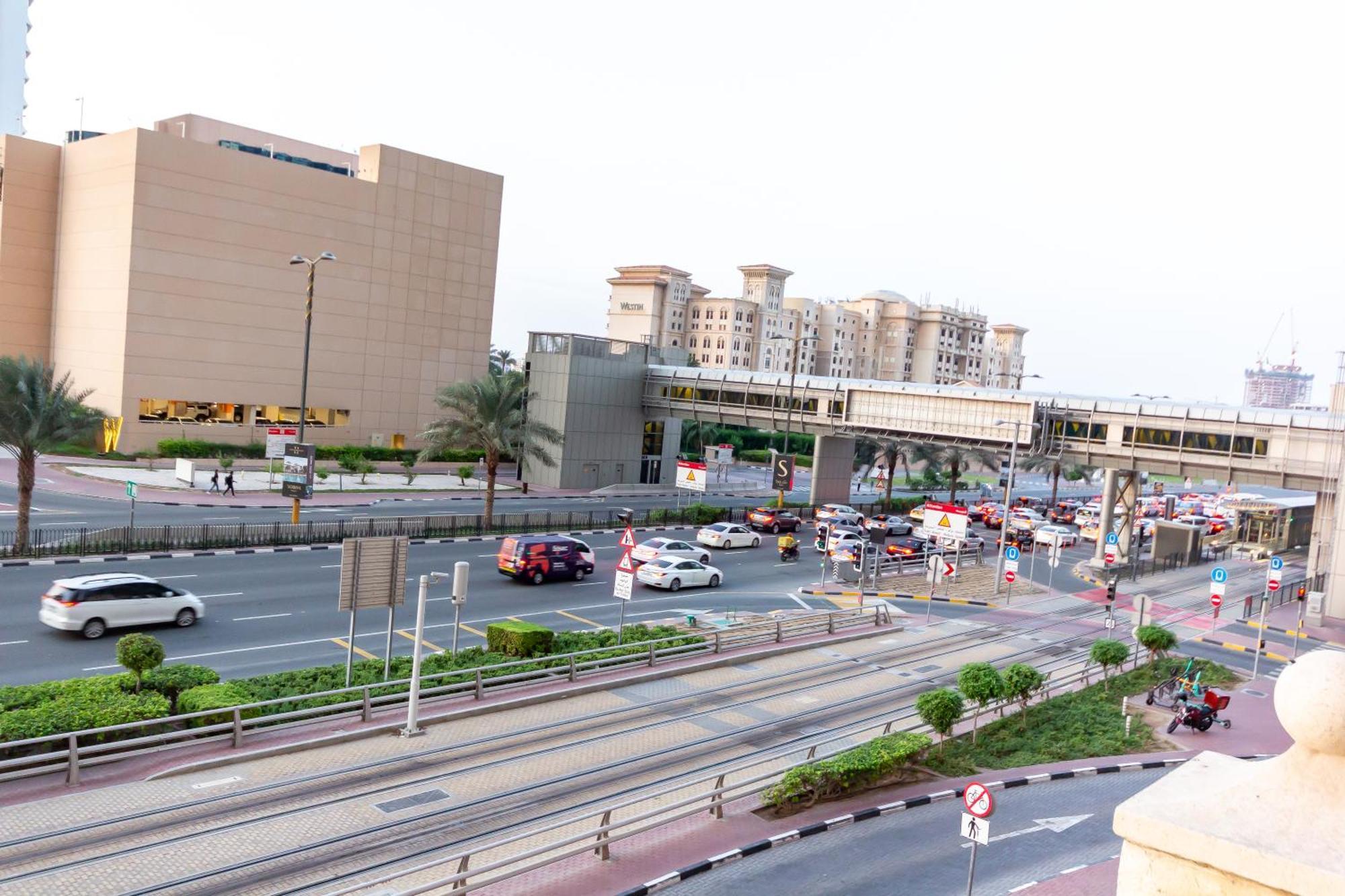 Nice Single Rooms For "Girls" Only In Dubai, Marina エクステリア 写真