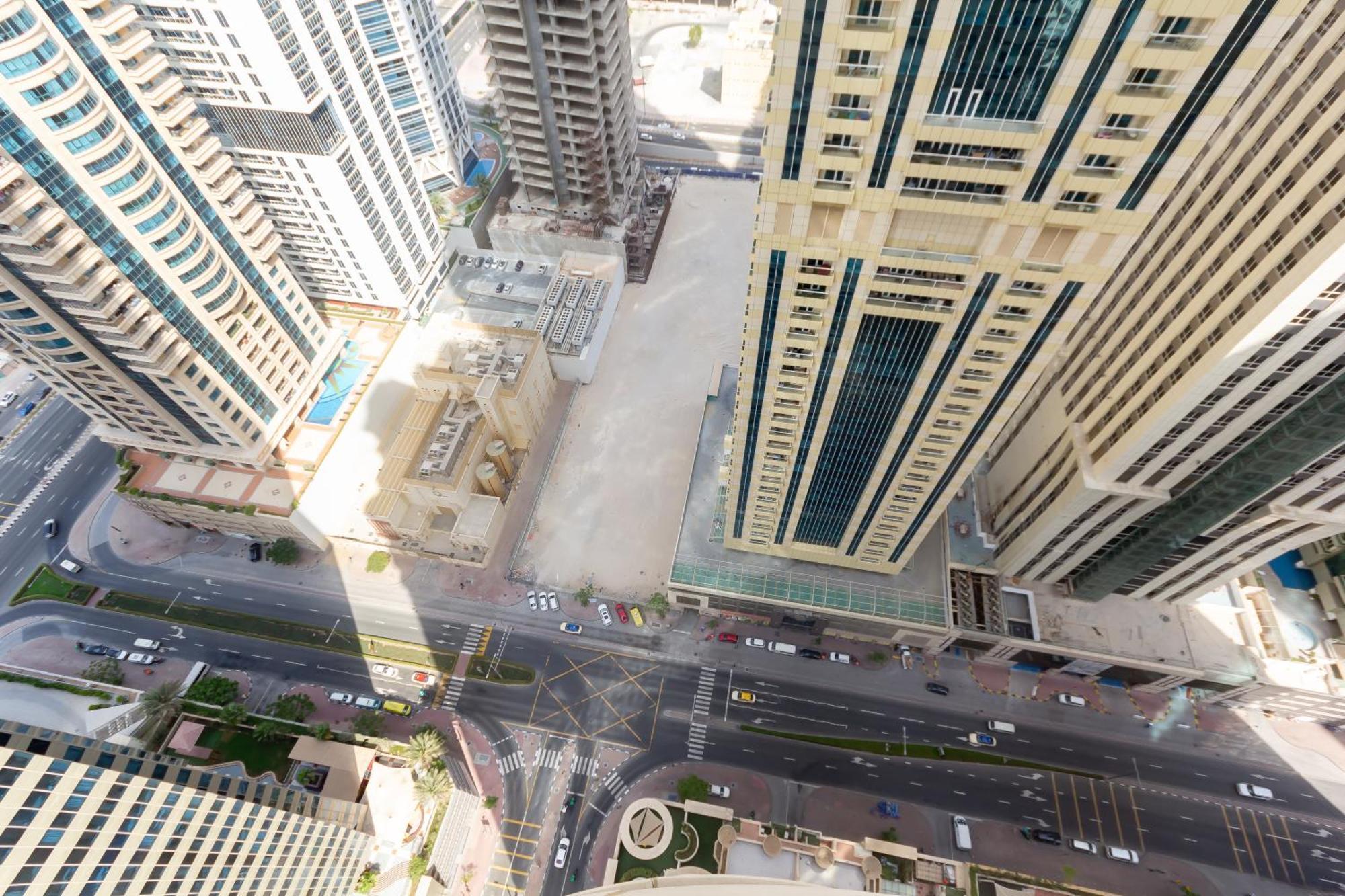 Nice Single Rooms For "Girls" Only In Dubai, Marina エクステリア 写真