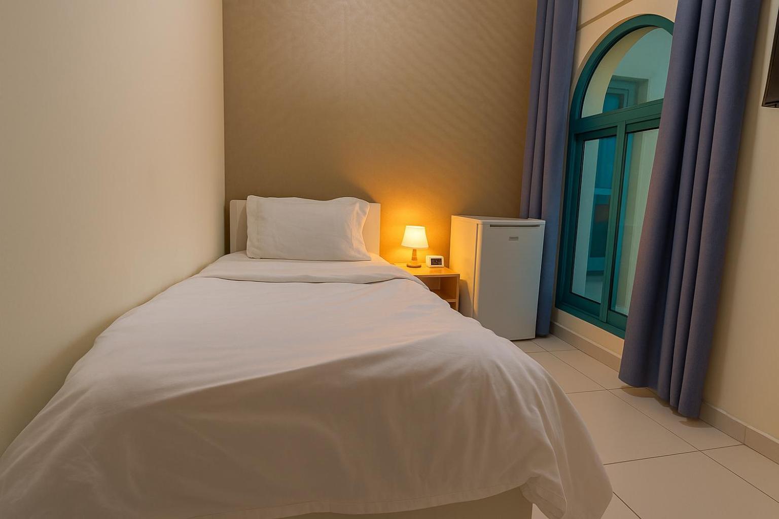 Nice Single Rooms For "Girls" Only In Dubai, Marina エクステリア 写真
