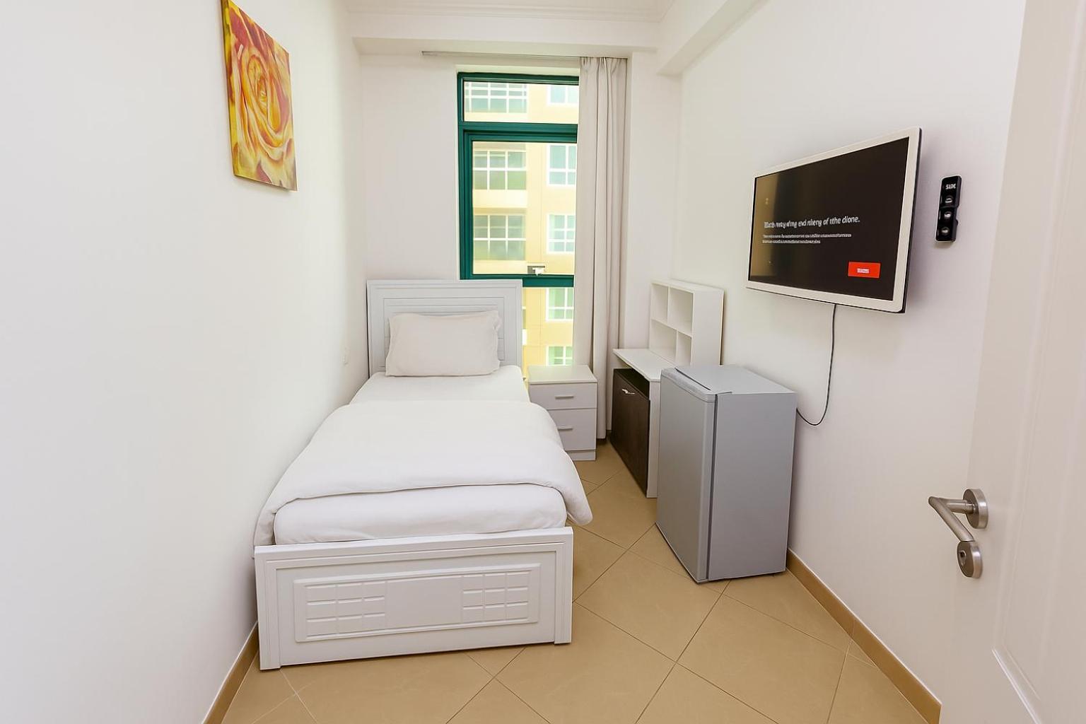 Nice Single Rooms For "Girls" Only In Dubai, Marina エクステリア 写真