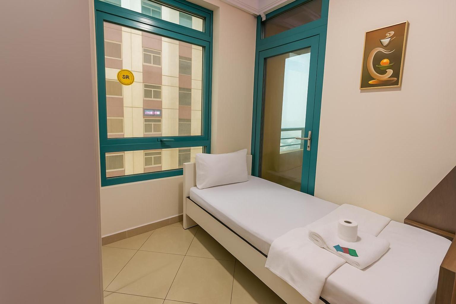 Nice Single Rooms For "Girls" Only In Dubai, Marina エクステリア 写真
