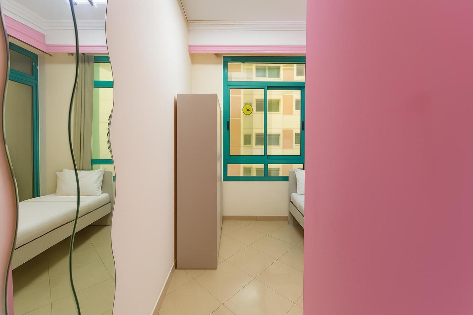 Nice Single Rooms For "Girls" Only In Dubai, Marina エクステリア 写真