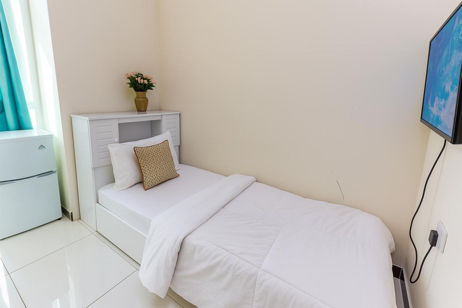 Nice Single Rooms For "Girls" Only In Dubai, Marina エクステリア 写真